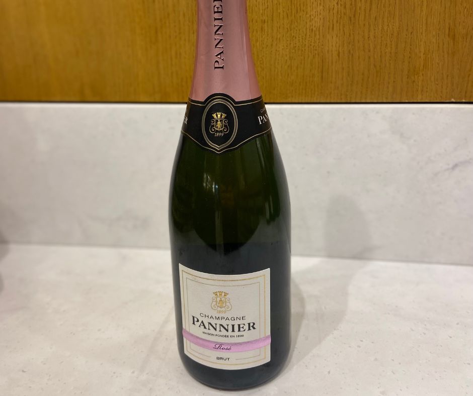 Champagne Rosé "MAISON PANNIER"